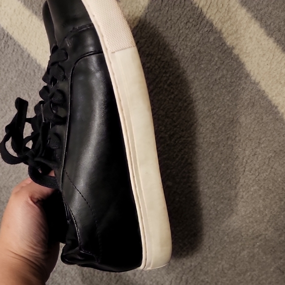 Kenneth Cole Reaction Sneakers - Picture 4 of 6